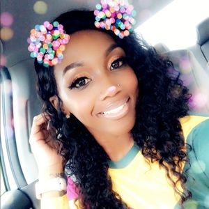 Meet your Posher, Angela